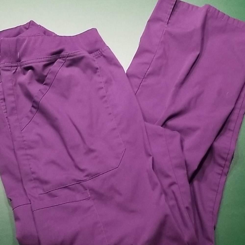 Eggplant scrub set size medium